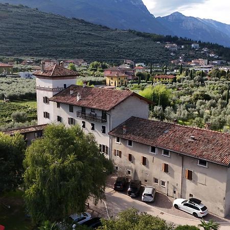Residence La Colombera Riva del Garda Buitenkant foto
