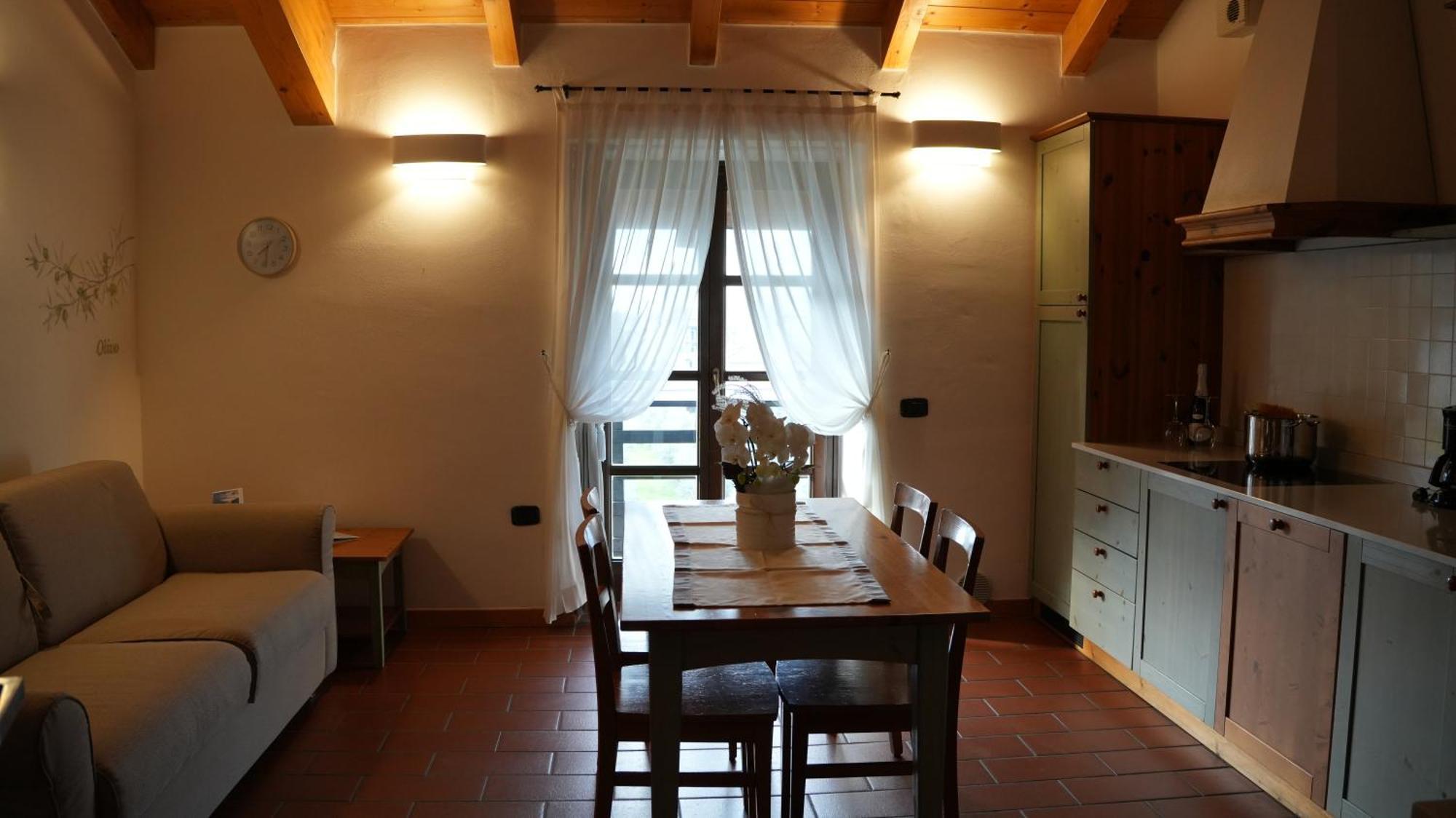 Residence La Colombera Riva del Garda Kamer foto
