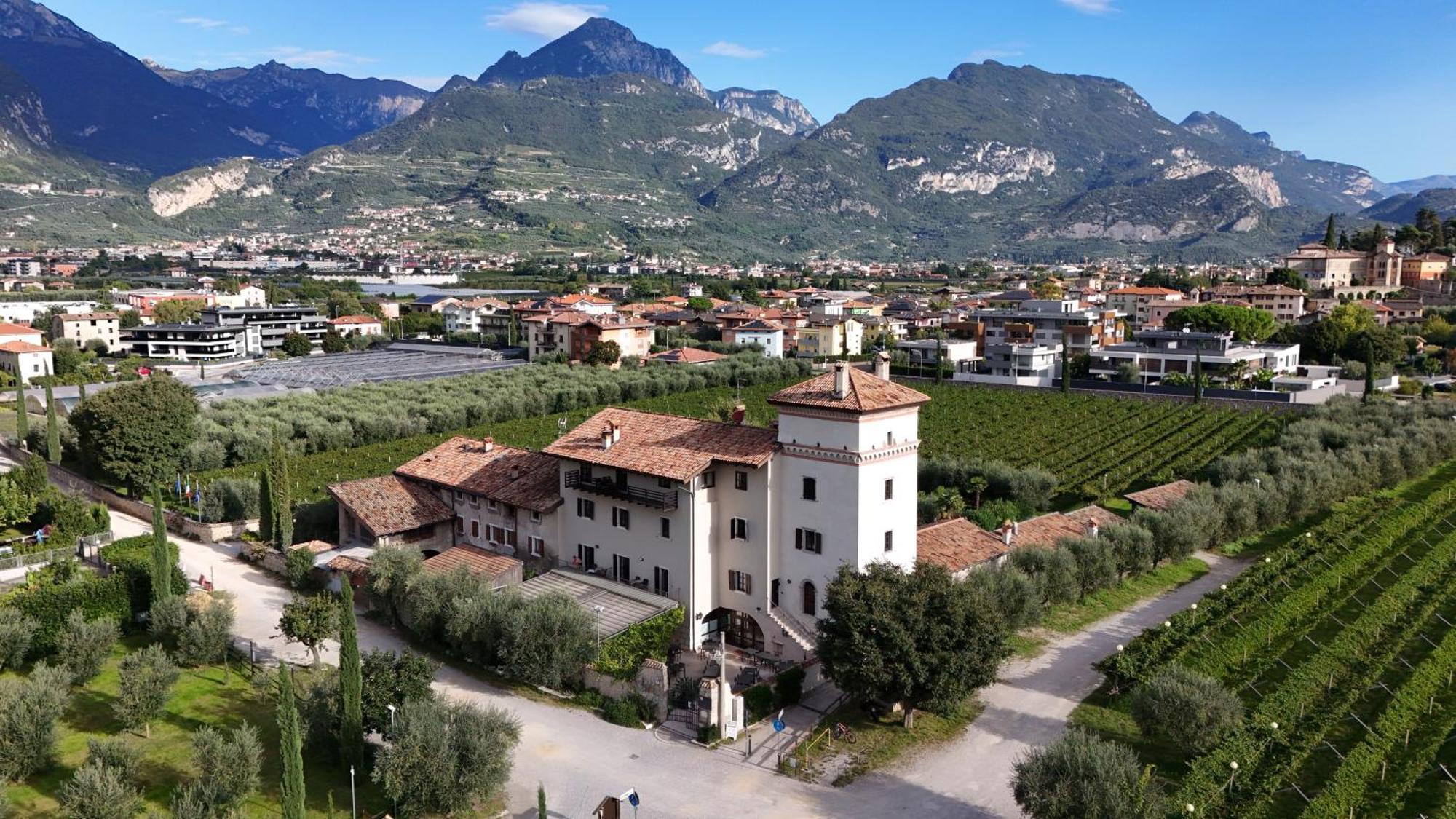 Residence La Colombera Riva del Garda Buitenkant foto